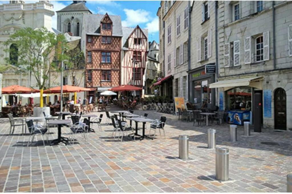 Appart Centre Ville Bords De Loire โซมูร์ ภายนอก รูปภาพ